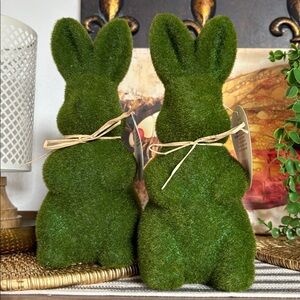 🆕Flocked Bunny Figures, Bundle Of 2
